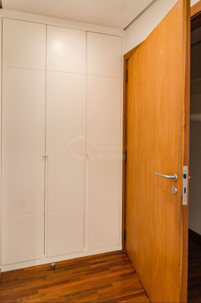 Imagem Apartamento com 3 Quartos à Venda, 200 m²