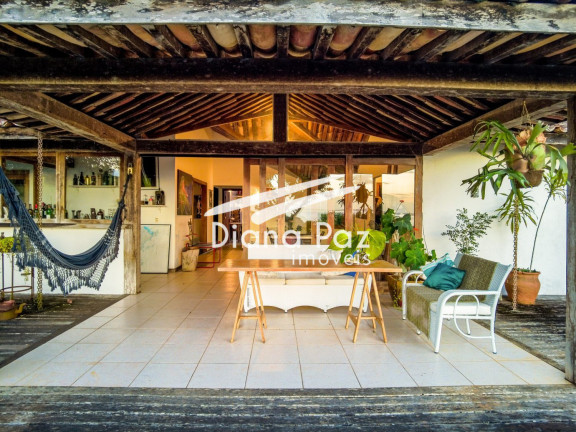 Imagem Casa com 4 Quartos à Venda, 355 m² em João Fernandes - Búzios Imagem Casa com 4 Quartos à Venda, 355 m² em João Fernandes - Búzios