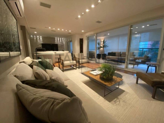 Imagem Imóvel com 3 Quartos à Venda, 226 m² em Vila Nova Conceição - São Paulo