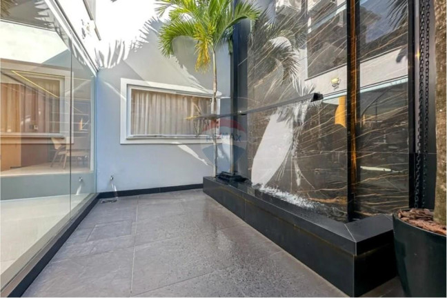 Imagem Casa de Condomínio com 5 Quartos à Venda, 1.013 m² em Barra Da Tijuca - Rio De Janeiro