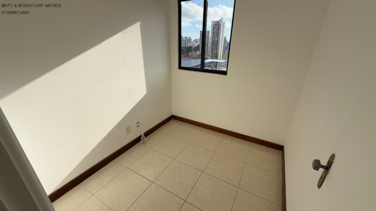 Imagem Imóvel com 3 Quartos à Venda, 75 m² em Imbuí - Salvador