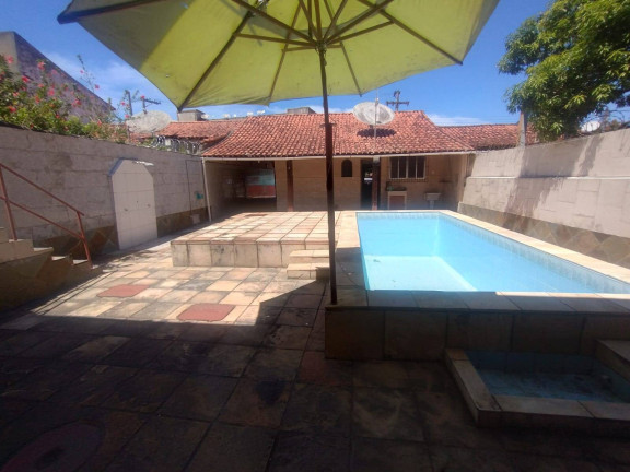 Imagem Casa com 4 Quartos à Venda, em Centro - Iguaba Grande Imagem Casa com 4 Quartos à Venda, em Centro - Iguaba Grande