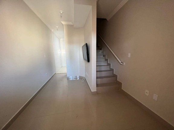 Imagem Casa com 2 Quartos à Venda, 50 m² em Solemar - Praia Grande