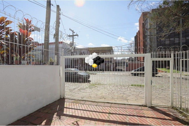 Imagem Casa com 5 Quartos à Venda, 253 m² em Santana - Porto Alegre Imagem Casa com 5 Quartos à Venda, 253 m² em Santana - Porto Alegre