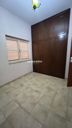 Imagem Casa com 3 Quartos à Venda, 360 m² Imagem Casa com 3 Quartos à Venda, 360 m²