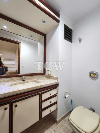 Imagem Apartamento com 4 Quartos à Venda, 207 m² em Aclimação - São Paulo