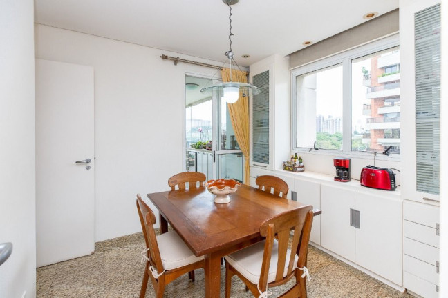 Imagem Apartamento com 3 Quartos à Venda, 257 m² em Moema - São Paulo Imagem Apartamento com 3 Quartos à Venda, 257 m² em Moema - São Paulo
