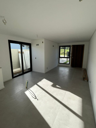 Imagem Casa com 3 Quartos à Venda, 294 m² em Córrego Grande - Florianópolis Imagem Casa com 3 Quartos à Venda, 294 m² em Córrego Grande - Florianópolis