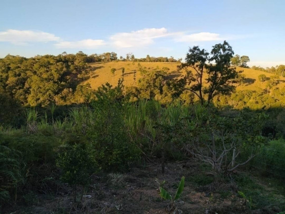 Imagem Chácara com 1 Quarto à Venda, 10 m² em Piraporão - Piedade Imagem Chácara com 1 Quarto à Venda, 10 m² em Piraporão - Piedade