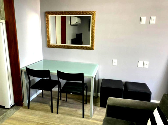 Imagem Flat com 1 Quarto à Venda, 36 m² em Vitória - Salvador Imagem Flat com 1 Quarto à Venda, 36 m² em Vitória - Salvador