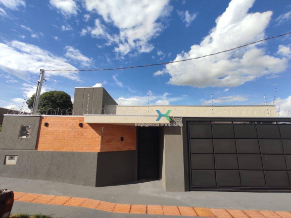 Casa à Venda,  em São Francisco - Campo Grande