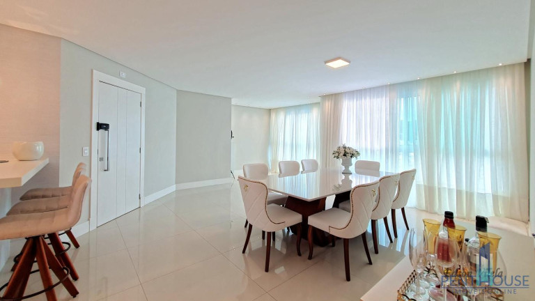 Imagem Apartamento com 4 Quartos à Venda, 129 m² em Centro - Balneário Camboriú