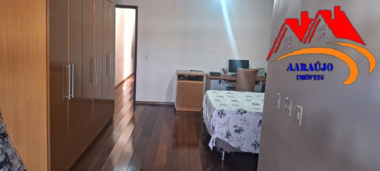 Imagem Casa com 3 Quartos à Venda, 234 m² em Cipava - Osasco Imagem Casa com 3 Quartos à Venda, 234 m² em Cipava - Osasco