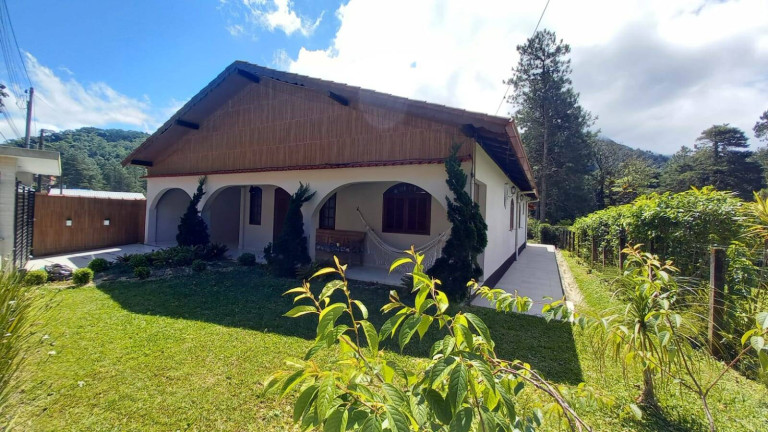 Imagem Casa com 3 Quartos à Venda, 450 m² em Theodoro De Oliveira - Nova Friburgo Imagem Casa com 3 Quartos à Venda, 450 m² em Theodoro De Oliveira - Nova Friburgo
