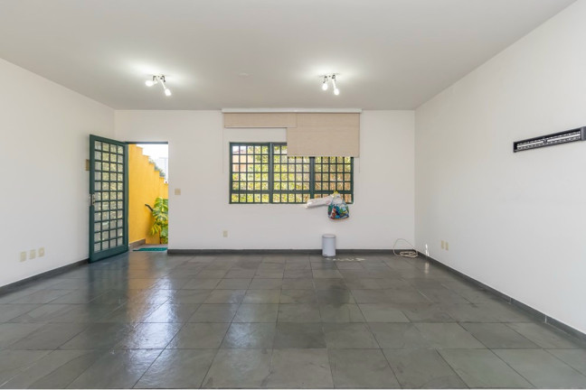 Imagem Casa com 4 Quartos à Venda, 236 m² em Itaim Bibi - São Paulo Imagem Casa com 4 Quartos à Venda, 236 m² em Itaim Bibi - São Paulo