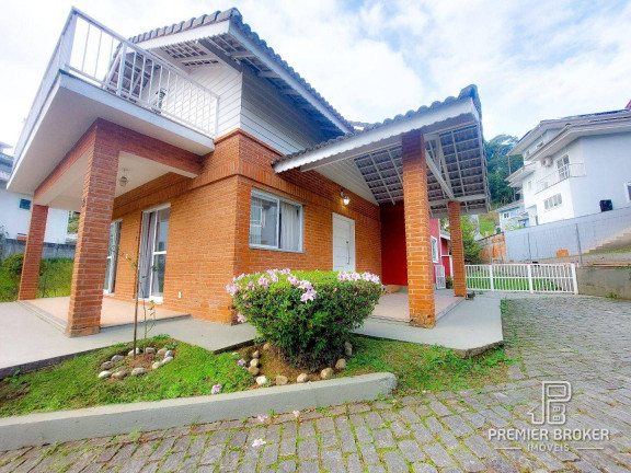 Imagem Casa com 4 Quartos à Venda, 231 m² em Tijuca - Teresópolis Imagem Casa com 4 Quartos à Venda, 231 m² em Tijuca - Teresópolis