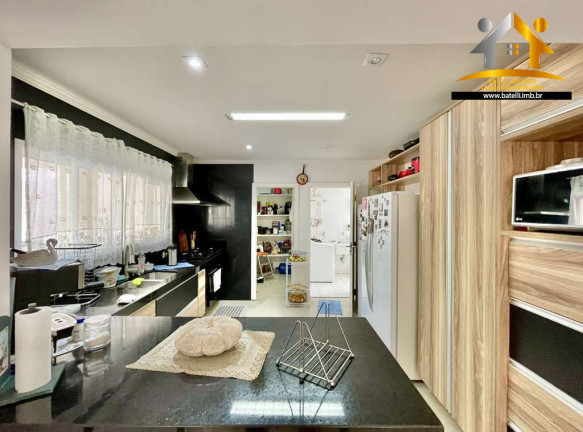 Imagem Casa com 4 Quartos à Venda, 287 m² em Granja Viana - Carapicuíba Imagem Casa com 4 Quartos à Venda, 287 m² em Granja Viana - Carapicuíba