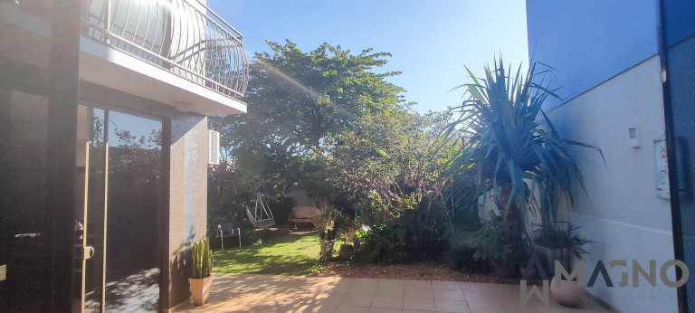 Imagem Sobrado com 5 Quartos à Venda, 444 m² em Coqueiral - Cascavel