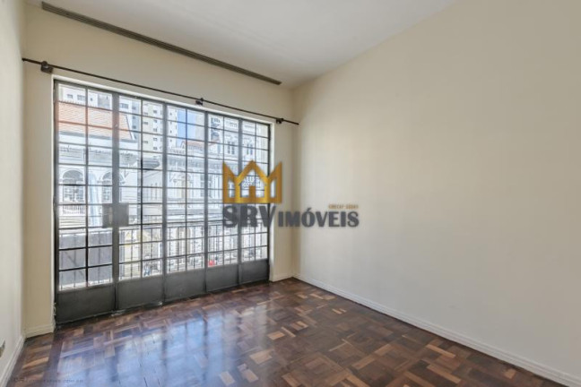 Imagem Imóvel com 3 Quartos à Venda, 484 m² em Centro - Curitiba