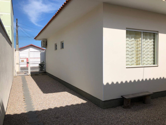 Imagem Casa com 3 Quartos à Venda, 160 m² em Universitário - Tijucas Imagem Casa com 3 Quartos à Venda, 160 m² em Universitário - Tijucas