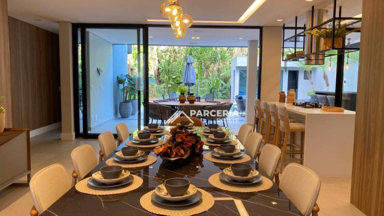 Imagem Casa com 6 Quartos à Venda, 480 m² em Riviera Módulo 21 - Bertioga Imagem Casa com 6 Quartos à Venda, 480 m² em Riviera Módulo 21 - Bertioga