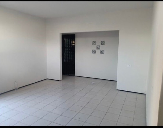 Imagem Casa com 2 Quartos à Venda, 250 m² em Saci - Teresina Imagem Casa com 2 Quartos à Venda, 250 m² em Saci - Teresina