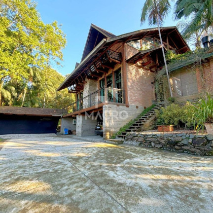 Imagem Casa com 3 Quartos à Venda, 392 m² em Jaraguá 99 - Jaraguá Do Sul Imagem Casa com 3 Quartos à Venda, 392 m² em Jaraguá 99 - Jaraguá Do Sul
