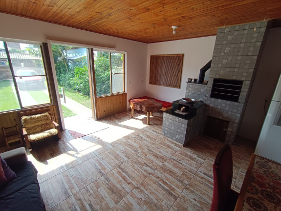 Imagem Imóvel com 2 Quartos à Venda, 110 m² em Araçatuba - Imbituba Imagem Imóvel com 2 Quartos à Venda, 110 m² em Araçatuba - Imbituba