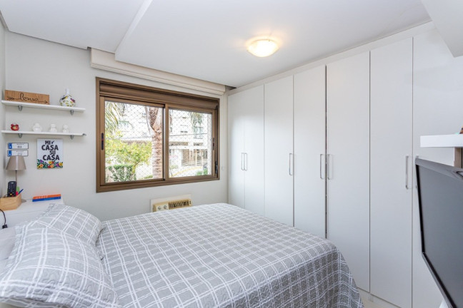 Imagem Imóvel com 2 Quartos à Venda, em Passo Da Areia - Porto Alegre Imagem Imóvel com 2 Quartos à Venda, em Passo Da Areia - Porto Alegre