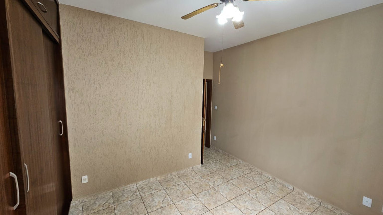 Imagem Casa com 3 Quartos à Venda, 210 m² em Chácara Do Visconde - Taubaté
