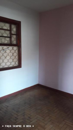 Imagem Casa com 5 Quartos à Venda, 200 m² em Centro - Taubaté Imagem Casa com 5 Quartos à Venda, 200 m² em Centro - Taubaté