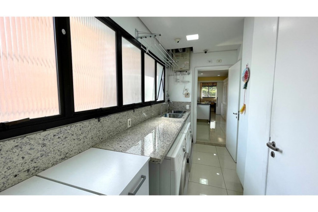 Imagem Imóvel com 3 Quartos à Venda, 240 m² em Campo Belo - São Paulo