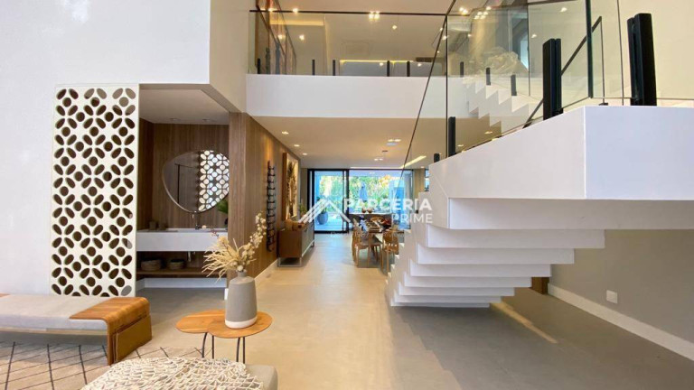 Imagem Casa com 6 Quartos à Venda, 480 m² em Riviera Módulo 21 - Bertioga Imagem Casa com 6 Quartos à Venda, 480 m² em Riviera Módulo 21 - Bertioga