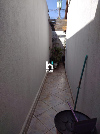 Imagem Casa com 2 Quartos à Venda, 80 m²
