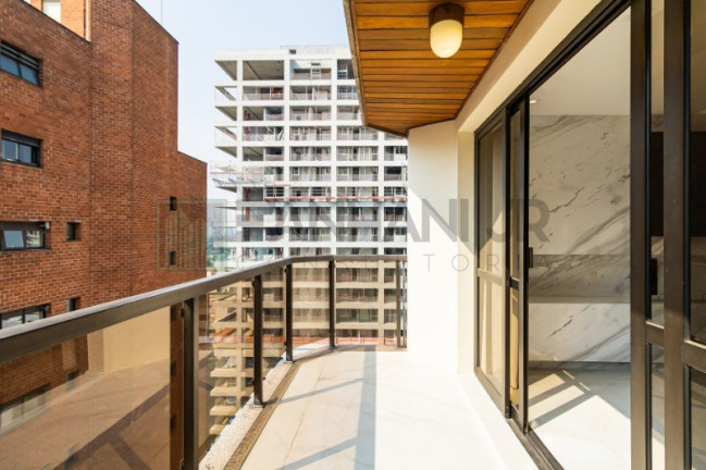 Imagem Imóvel com 3 Quartos à Venda, 255 m² em Jardim Europa - São Paulo Imagem Imóvel com 3 Quartos à Venda, 255 m² em Jardim Europa - São Paulo