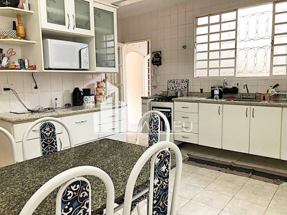 Imagem Casa com 3 Quartos à Venda, 233 m² em Taquaral - Campinas