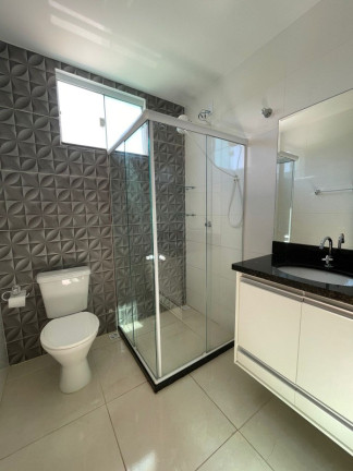 Imagem Casa com 3 Quartos para Alugar ou Temporada, 120 m² em Portal De Jacaraípe - Serra