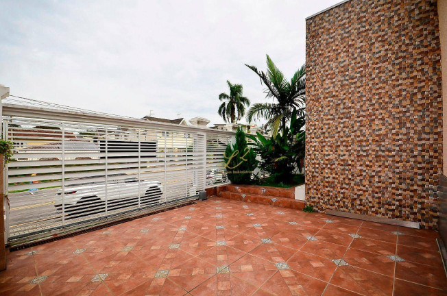 Imagem Casa com 6 Quartos à Venda, 450 m² em Bacacheri - Curitiba Imagem Casa com 6 Quartos à Venda, 450 m² em Bacacheri - Curitiba