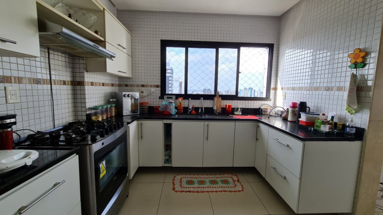 Imagem Imóvel com 4 Quartos à Venda, 385 m² em Jurunas - Belém Imagem Imóvel com 4 Quartos à Venda, 385 m² em Jurunas - Belém