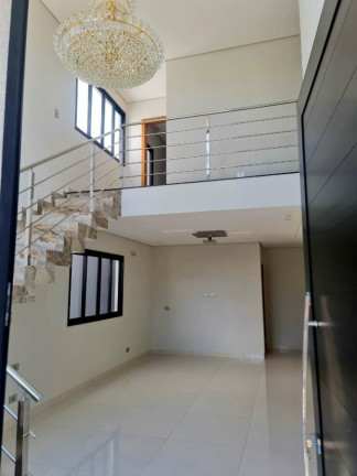 Imagem Casa com 3 Quartos à Venda, em Jardim Tóquio - Maringá Imagem Casa com 3 Quartos à Venda, em Jardim Tóquio - Maringá