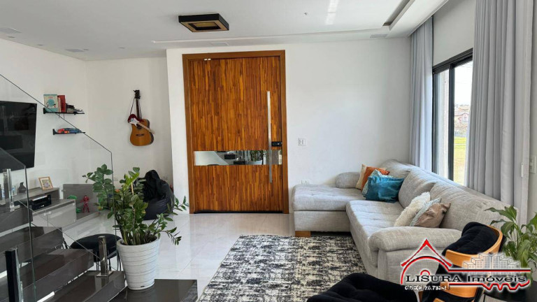 Imagem Casa de Condomínio com 3 Quartos à Venda, 270 m² em Condomínio Residencial Fogaça - Jacareí Imagem Casa de Condomínio com 3 Quartos à Venda, 270 m² em Condomínio Residencial Fogaça - Jacareí