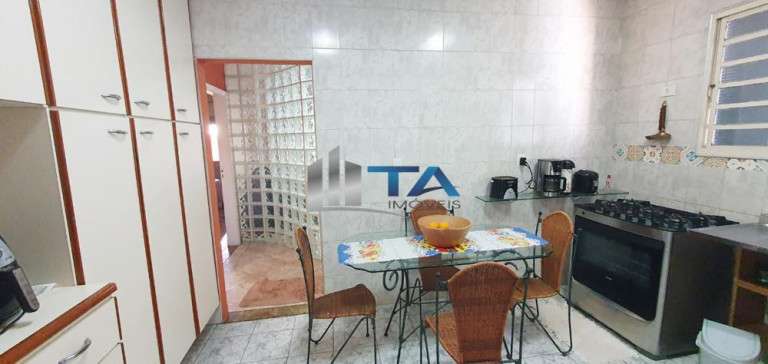 Imagem Casa com 4 Quartos à Venda, 220 m² em Jardim Aurélia - Campinas Imagem Casa com 4 Quartos à Venda, 220 m² em Jardim Aurélia - Campinas