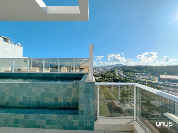 Imagem Cobertura com 3 Quartos à Venda, 377 m² em Kobrasol - São José