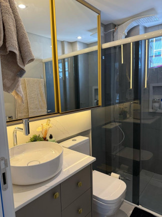 Imagem Imóvel com 2 Quartos à Venda, 100 m² em Centro - Balneário Camboriú Imagem Imóvel com 2 Quartos à Venda, 100 m² em Centro - Balneário Camboriú
