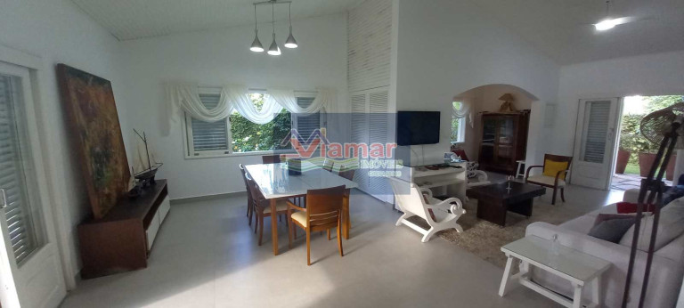 Imagem Casa com 4 Quartos à Venda, 300 m² em Jardim Virgínia - Guarujá Imagem Casa com 4 Quartos à Venda, 300 m² em Jardim Virgínia - Guarujá