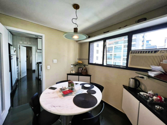 Imagem Apartamento com 3 Quartos à Venda, 220 m² em Itaim Bibi - São Paulo Imagem Apartamento com 3 Quartos à Venda, 220 m² em Itaim Bibi - São Paulo