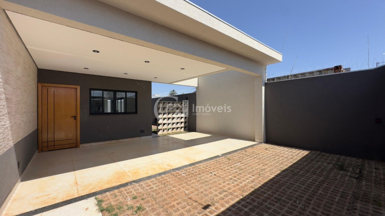 Imagem Casa com 3 Quartos à Venda, 131 m² em São Francisco - Campo Grande