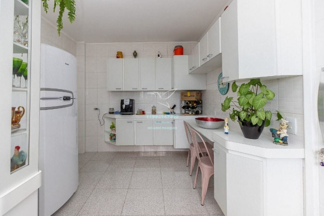 Imagem Apartamento com 3 Quartos à Venda, 135 m² em Moema - São Paulo