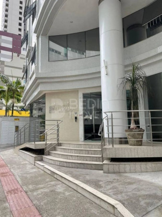 Imagem Apartamento com 3 Quartos à Venda, 154 m² em Centro - Balneário Camboriú Imagem Apartamento com 3 Quartos à Venda, 154 m² em Centro - Balneário Camboriú
