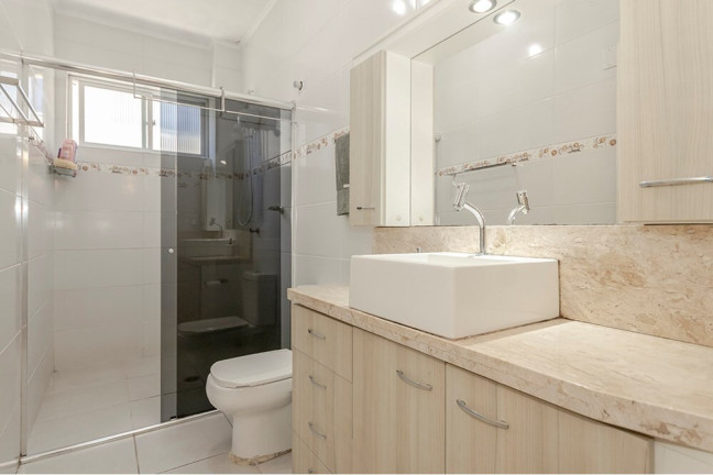 Imagem Imóvel com 3 Quartos à Venda, 89 m² em Rio Branco - Porto Alegre Imagem Imóvel com 3 Quartos à Venda, 89 m² em Rio Branco - Porto Alegre